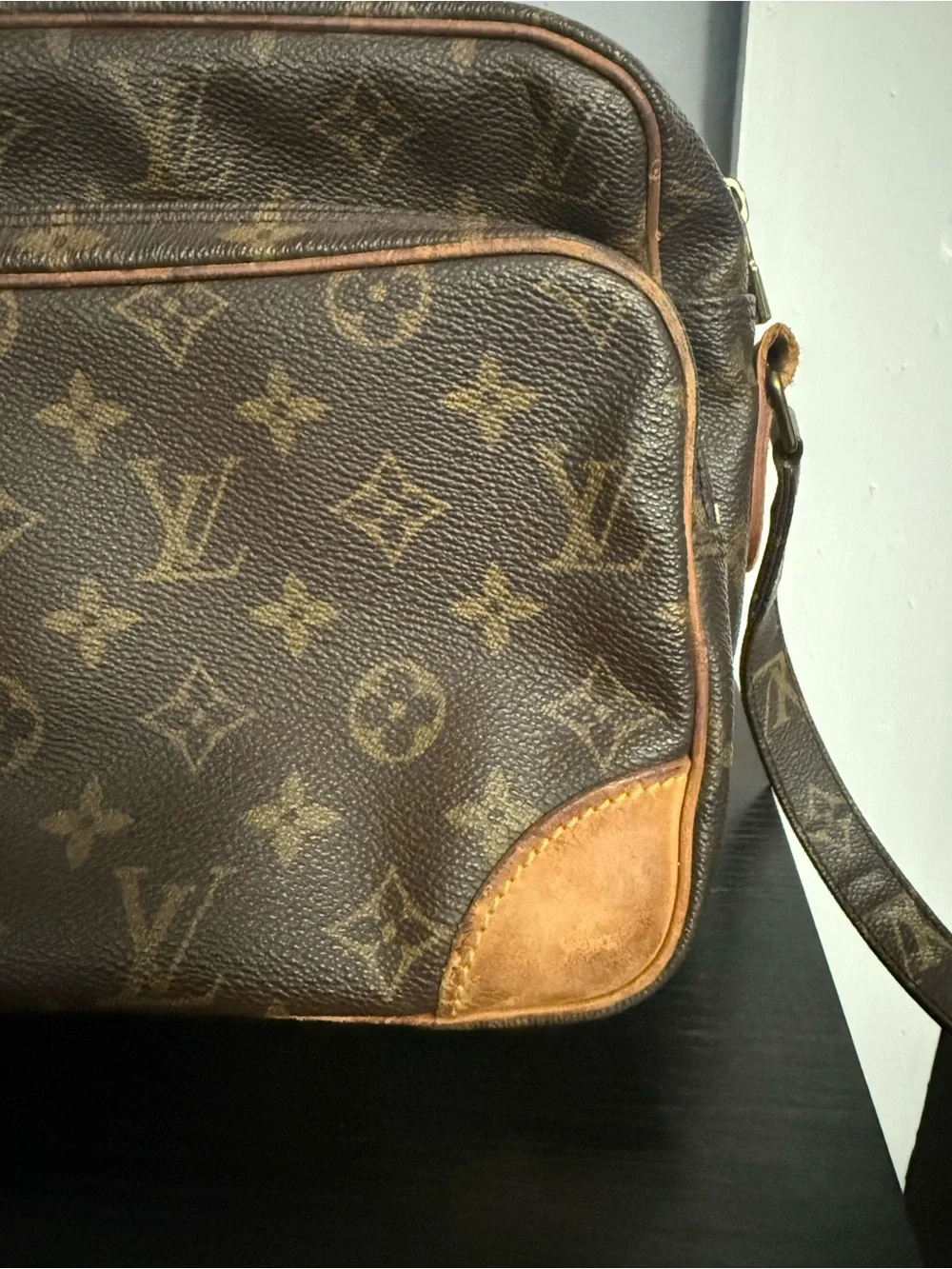 Louis Vuitton classic louis